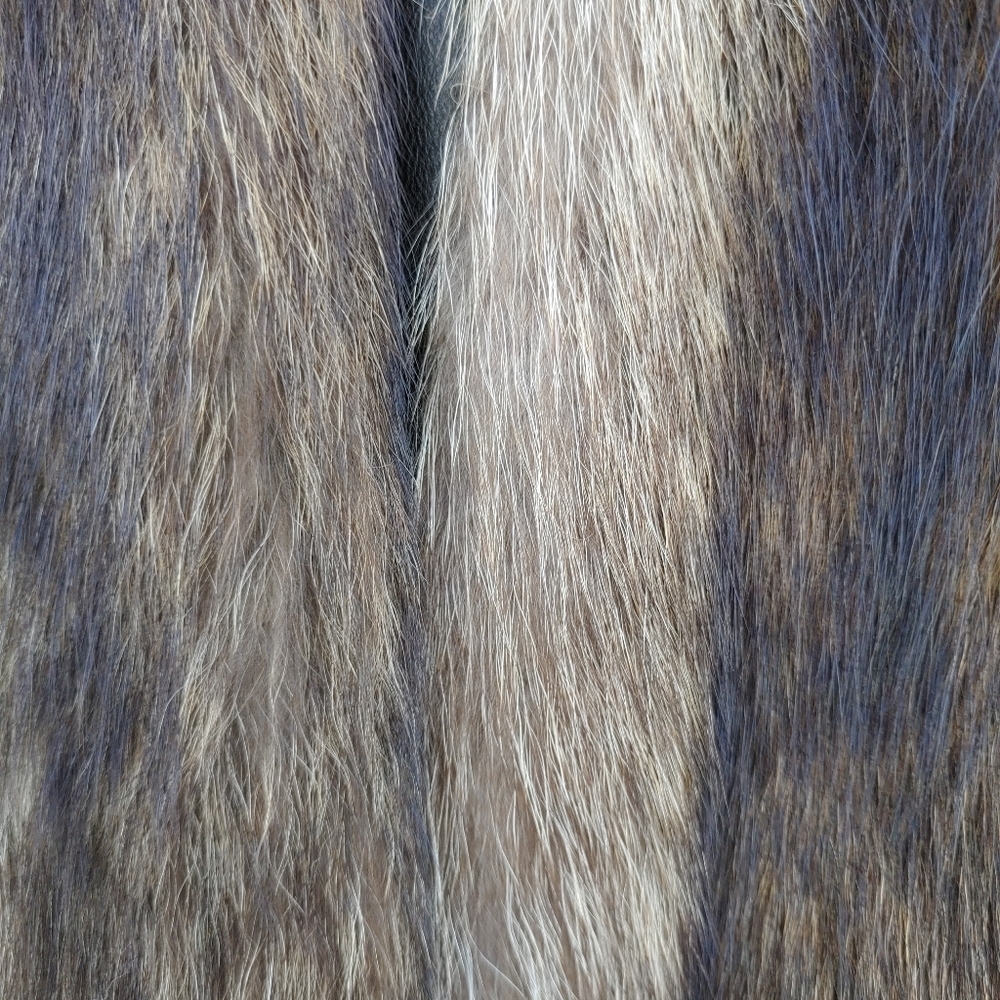 GORGEOUS GENUINE RACCOON FUR/ BLACK GENUINE LEATHER CAR COAT SIZE XL - Picture 5 of 10